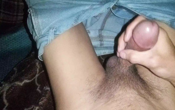 Adakah yang mau memanjakanku Aku bisa setia dan jujur